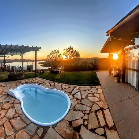 Alexania Chale Mirante, Piscina, Cachoeira, Lago E Vista Espetacular מראה חיצוני תמונה